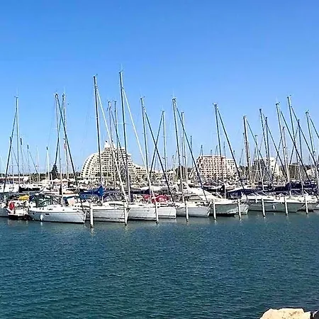 Ξενοδοχείο Vue Mer, Terrasse,clim, Wifi, Parking, Piscine
